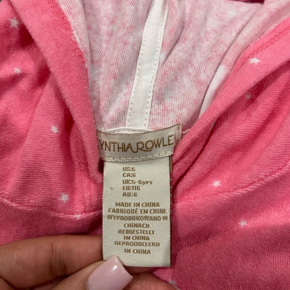 Cynthia Rowley Girls Beach Cover up. Unicorn design with hoodie - Picture 5 of 7